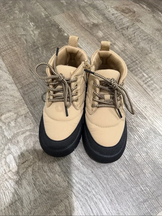 Zara snow boots eu26