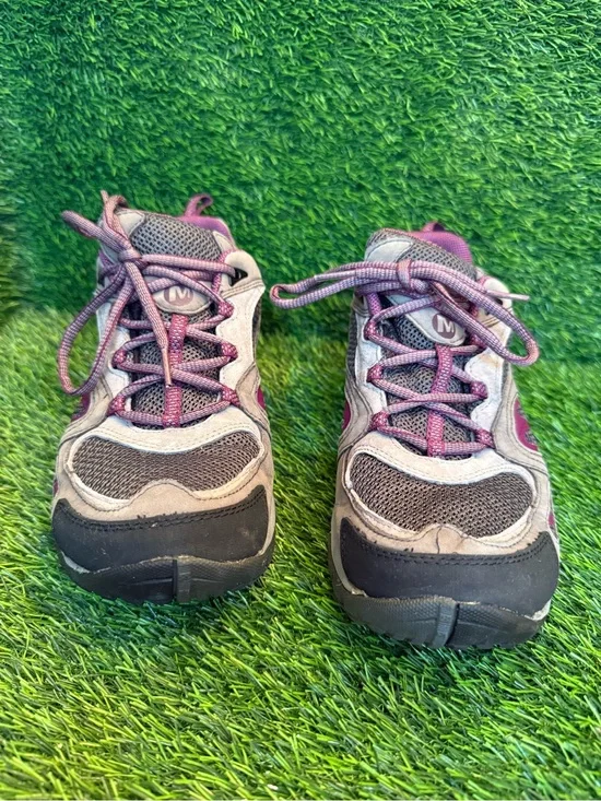 Merrell women’s Azura Purple and Gray mesh Hiking Sneakers size 9.0