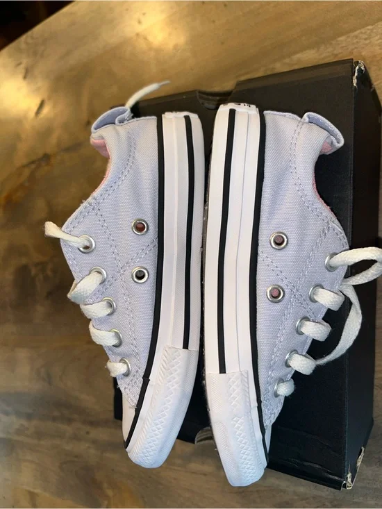 Converse Kids Chuck Taylor Low Top Sneakers