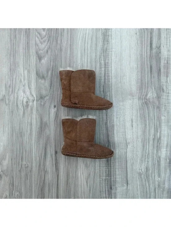 UGG Caden Suede Infant Booties