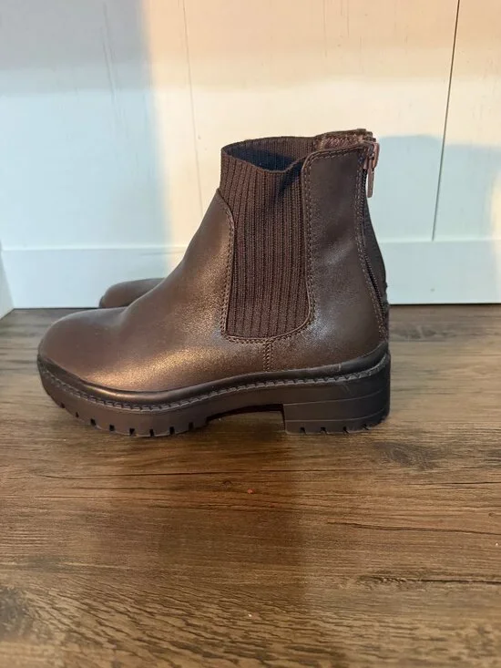 Steve Madden JHANNAA Brown Leather Lug Chelsea Boots Girls Size 3M