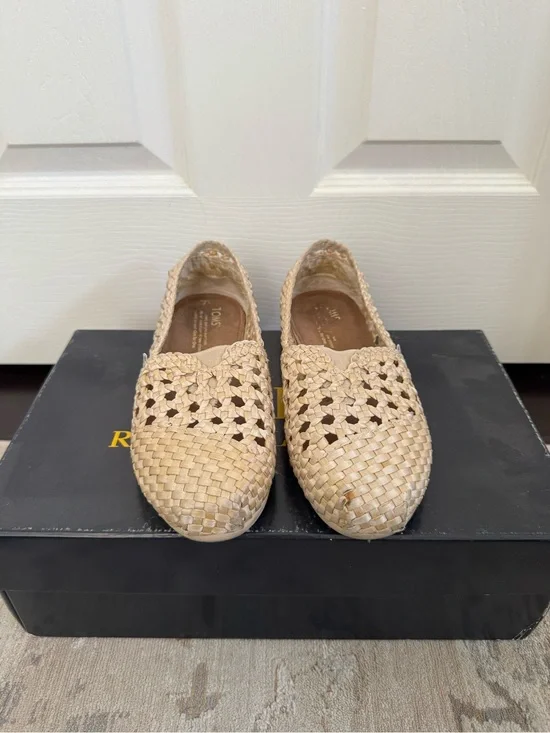 Toms Natural Beige Woven Espadrille Slip-Ons - Women