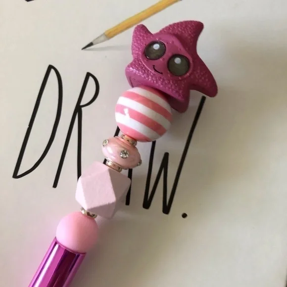 Disney Doorables: Finding Nemo: Peach handmade beaded pen