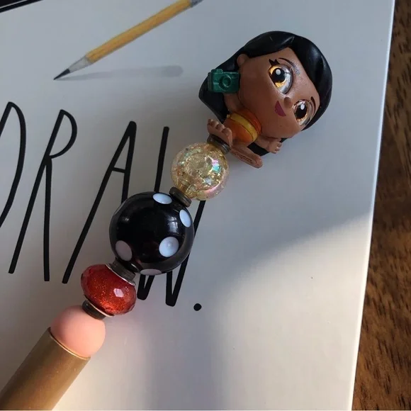 Disney Doorables: Lilo & Stitch: Lilo in swimsuit handmade beaded pen