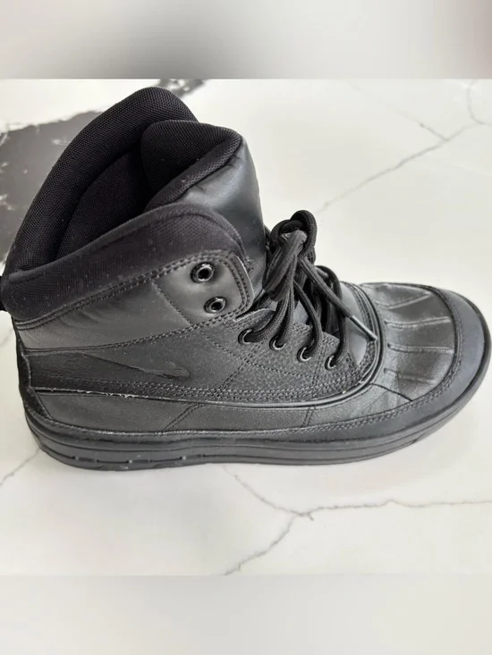 Nike Kids Black All-Weather Lace-Up Boots