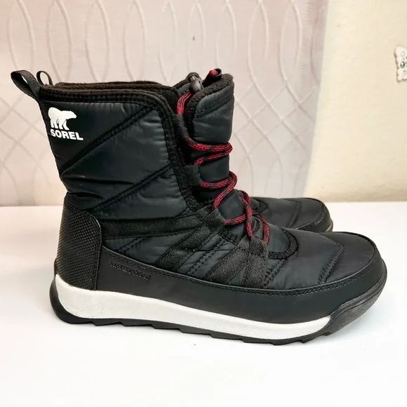 Sorel Whitney II Short Lace Boots Boys  Shoes Size 5 Snow Winter