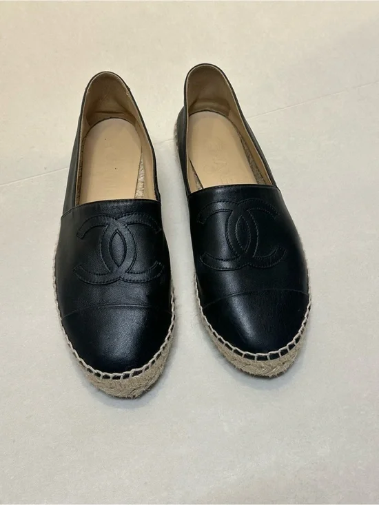 CHANEL Black Lambskin Leather Espadrille Flats Size 9