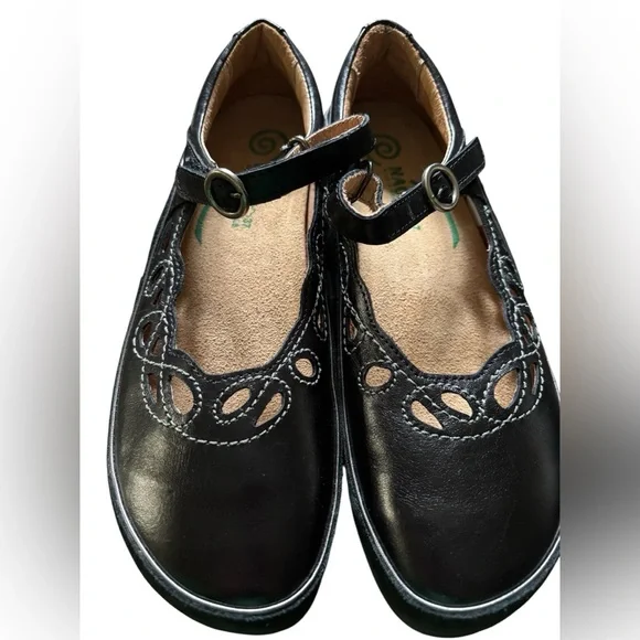 Naot Black‎ Sandels with Cutout Design