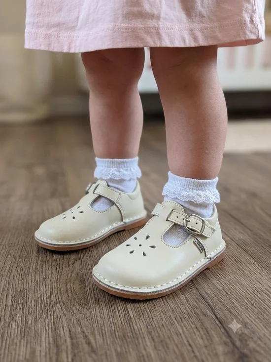 L'Amour Joy 751 Leather T-Strap Mary Jane Shoes Toddler Sz 8 Cream Ivory