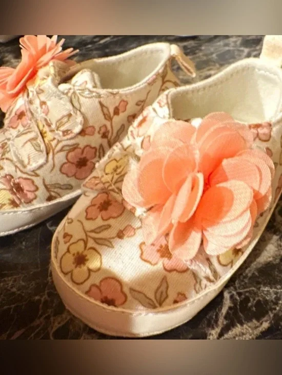 Floral Peach Baby Girls Soft Sole Shoes