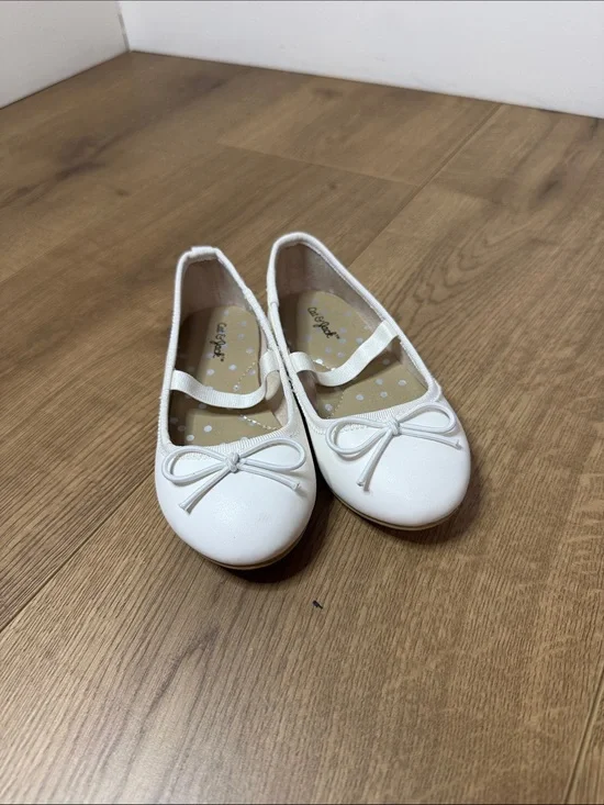 Cat & Jack White Girls Dress Ballet Flats with Bow Strap