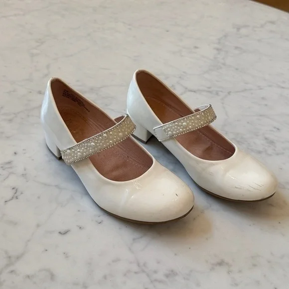 Kelly & Katie Girls White Patent Mary Jane Shoes Size 3
