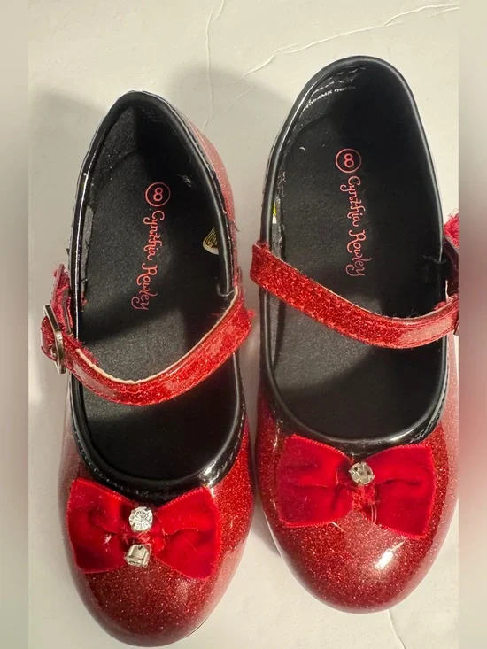 Cynthia Rowley Light-up shoes; . Red Glitter size 8