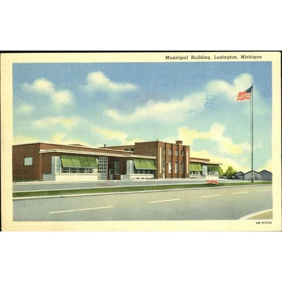 Vintage‎ Postcard Ludington Michigan Municipal Building Travel Posted USA