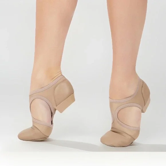 Capezio Pedini Jazz Shoes Kids Dance Shoes‎ Size 1.5 Caramel Leather Slip On