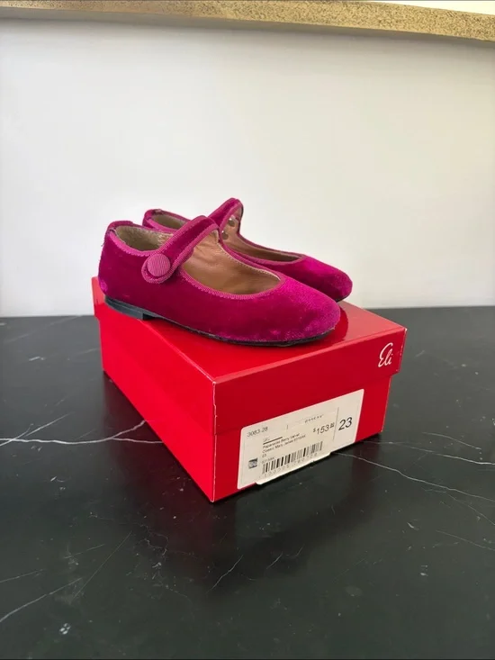 Girls' Velvet Mary Jane Shoes in Bright Fuchsia