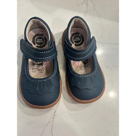 Livie & Luca Mary Jane Navy Blue Scalloped Leather Honeycomb Sole Shoes 6
