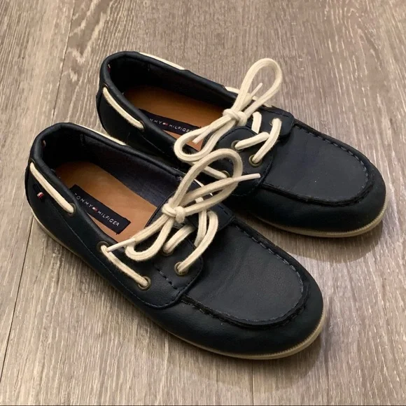 Tommy Hilfiger Navy Nubuck Douglas Boat Shoes Youth‎ Boy’s Size 1​