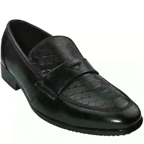 Boy Black Loafers NWB Size 33