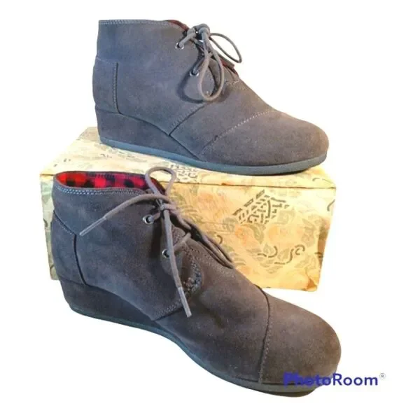 Toms Grey Suede Desert Wedge Bootie sz 4.5