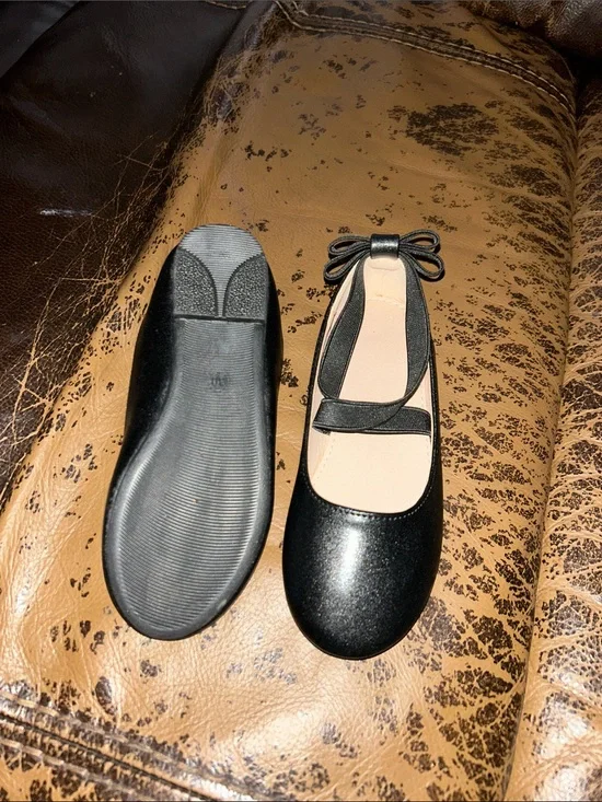 Black Ballet Flat with Bow - Women's Classic Mary Jane