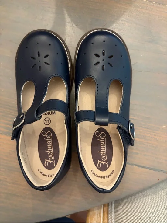 FootMates Navy Blue Girls' Mary Jane Shoes