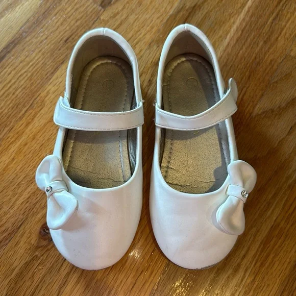 Girls Dress Shoes White (Size: 11)