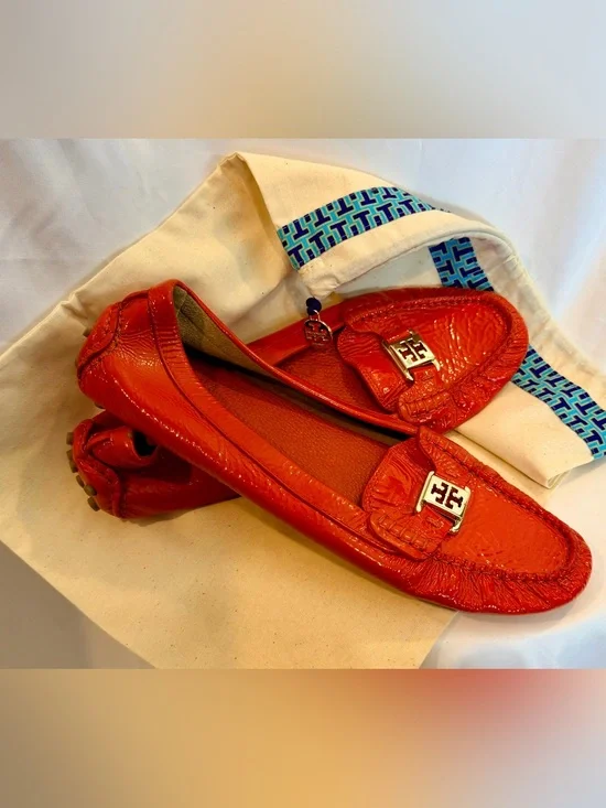 Tory Burch Orange Red Patent Leather Logo Loafers, Size 11, w/ TB Dust Cover