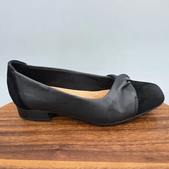 Clarks Flats Womens 7 Wide Black Leather Cap Toe Slip On Career Comfort Shoes