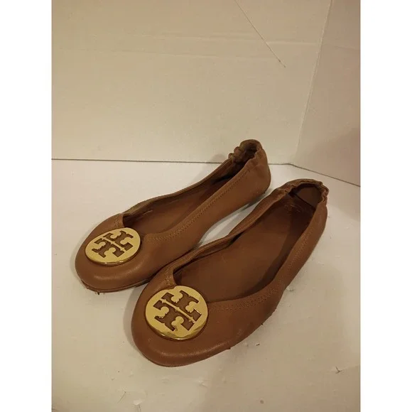 Tory Burch Reva Ballet Flats Tan Leather Gold Logo Medallion Scrunch Back Shoes