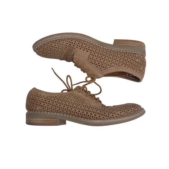 Tommy Hilfiger Raenay Tan Leather‎ Perforated Oxford Lace Up Flats Shoes 6M