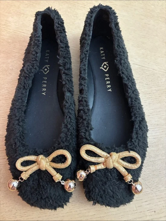 Katy Perry Collections Black Faux-Fur Ballet Flats with Gold Bow and Bell Charms