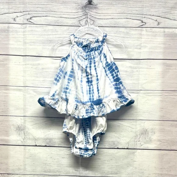 Ralph Lauren Blue and White Tie-Dye  Romper Size 9 Months