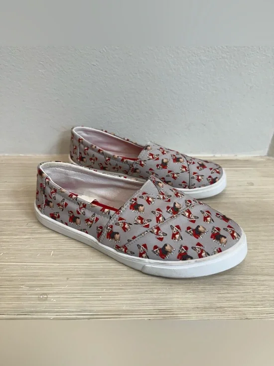 Isaac Mizrahi Corgi Dog Christmas Shoe Women's 8 slip-on sneakers