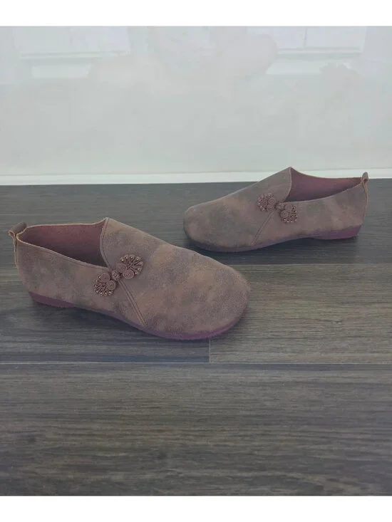 💙 Distressed Brown Asymmetrical Slip On Flats Size 41 US 10 Chinese Frog Knot