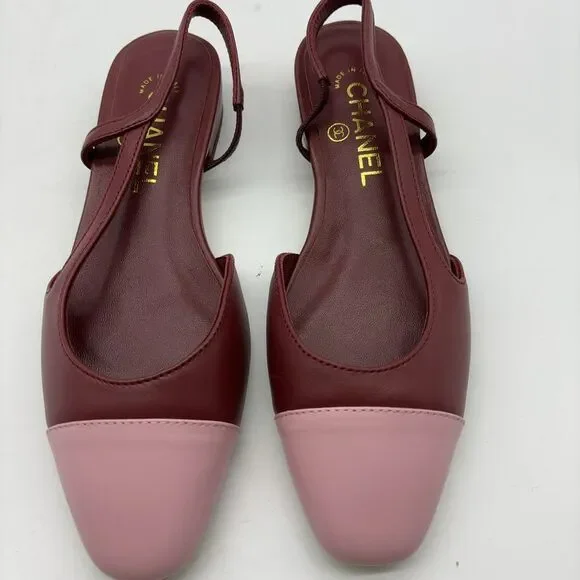 CHANEL Slingback Flats in Multicolor