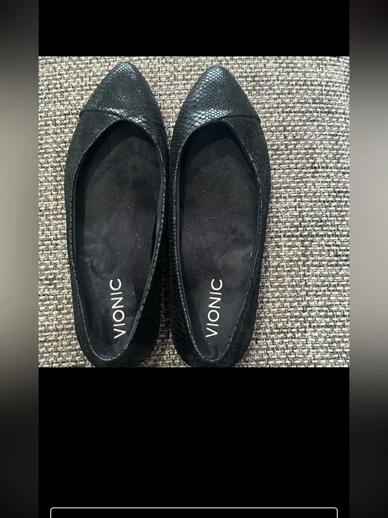 Vionic Caballo Snakeskin Pointed Toe Flats Orthotic Comfort Shoes Size 5