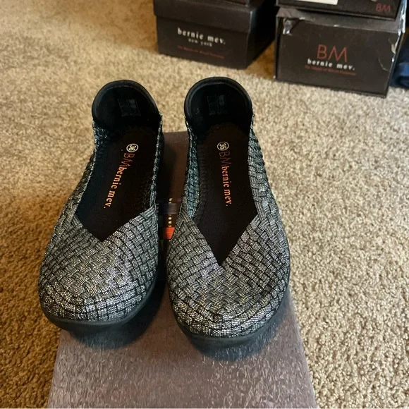 Bernie Mev Black silver shimmer catwalk Woven Flats new in box  memory foam