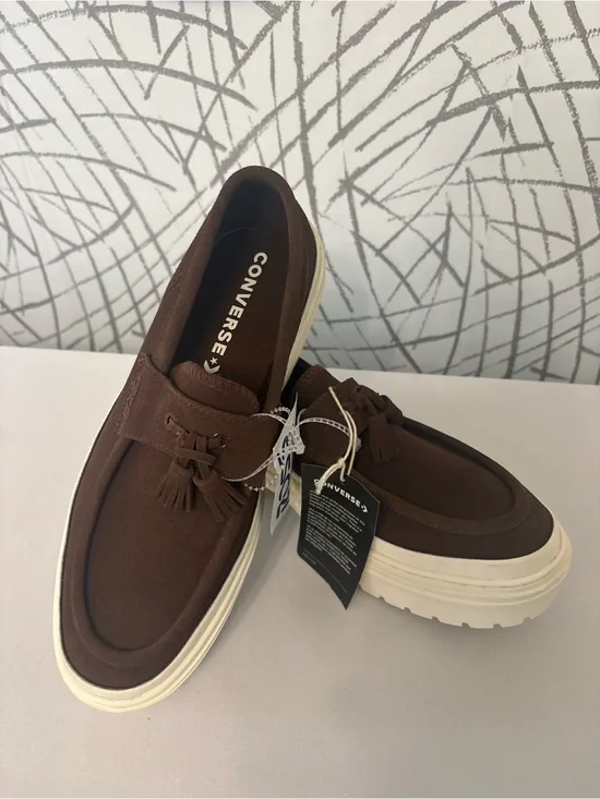 Converse Chuck Taylor All Star Lugged Heel Loafer Platform.  10 (Fits like 9)