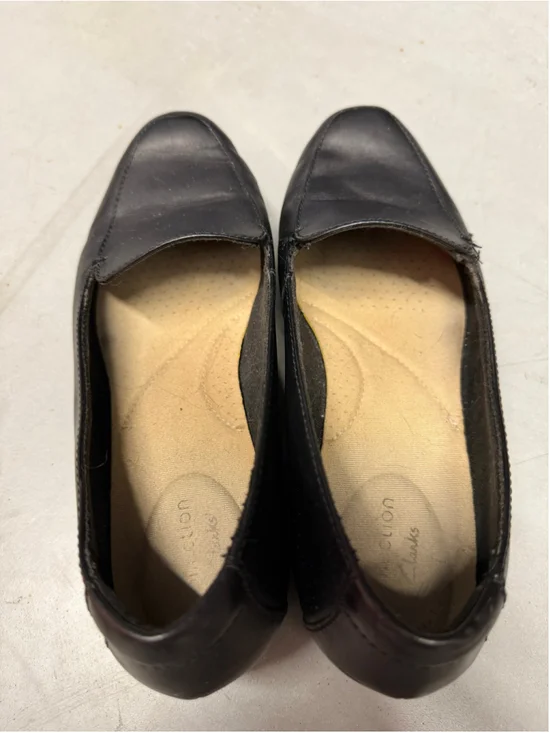 Clarks Black Leather Loafers Size 7
