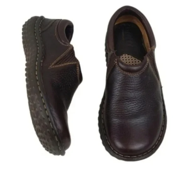 Born brown leather flat loafers Size 6/36.5
