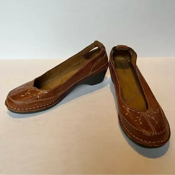Naturalizer Women's Loafers Shelton Brown Embroidered Leather Size 10M