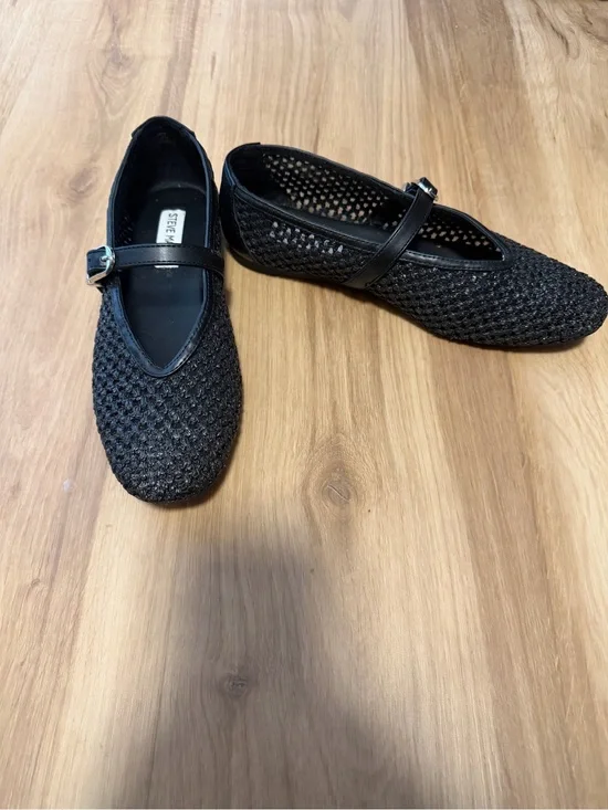 Steve Madden Black Crochet Mary Jane Flats with Buckle Strap