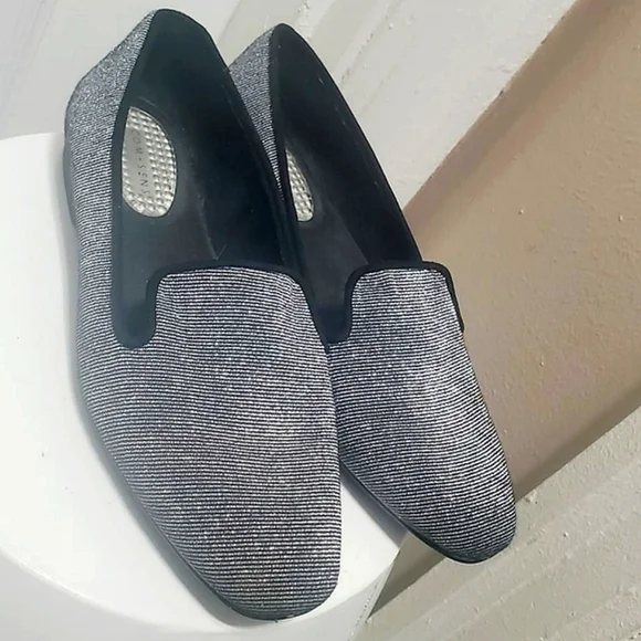 Com + Sens Womens Black Silver Metallic Loafers Slip On Flats Size 6.5 🌴