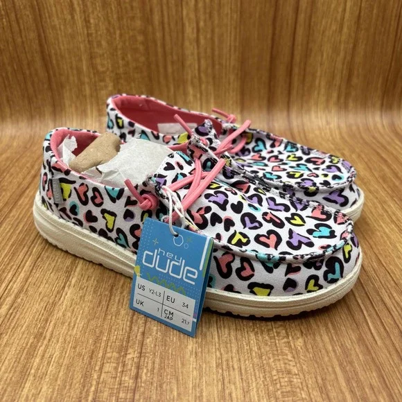 Hey Dude Wendy Youth Cat Kids Size 2 White‎ Leopard New Heart Print Loafers NEW