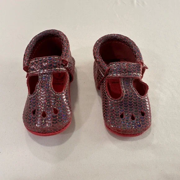 Freshly Picked Mermaid Scale Mary Jane‎ Moccasins Kids Size 3 Red Shimmer | Boho