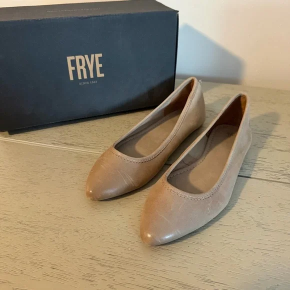 $148 NIB Frye 6.5 Ash Gray Regina Italian Leather Flats Round Toe Padded Insoles