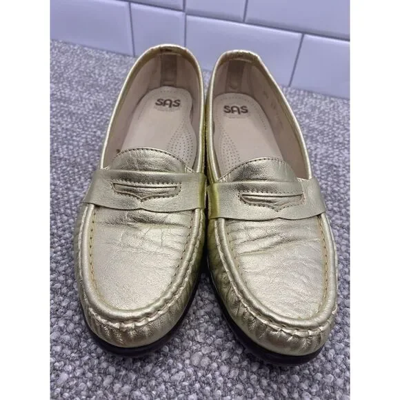 SAS Women's Gold Shoes Sz 8.5 N Shiny Holiday Attire EUC‎ Penny Loafers