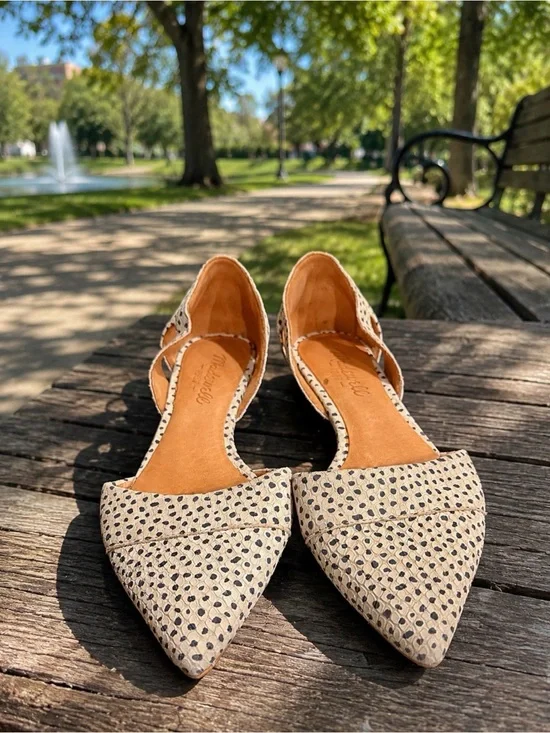 Madewell Beige Pointed D'Orsay Flats with Black Spots size 6