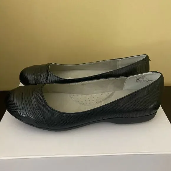 CLIFFS BY WHITE MOUNTAIN Women's‎ Clara Ballet Flat